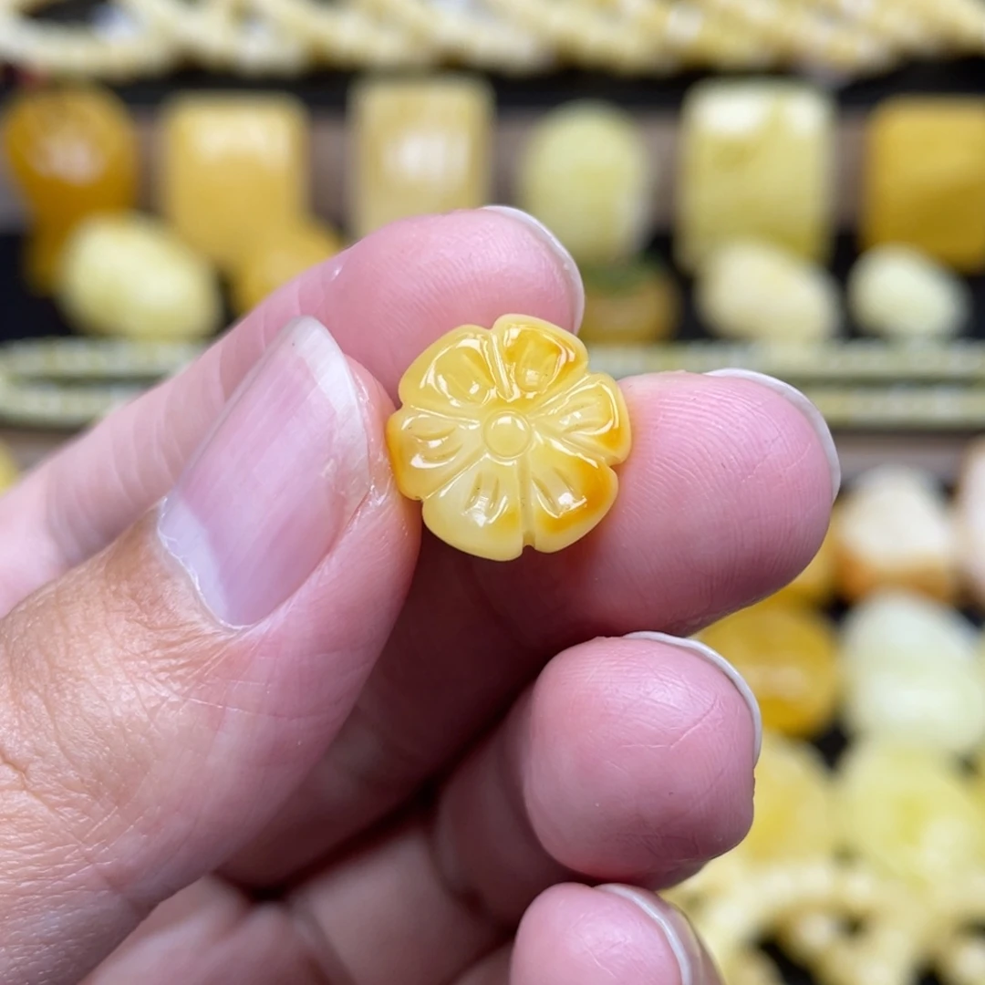 琥珀未镶嵌裸石琥珀蜜蜡