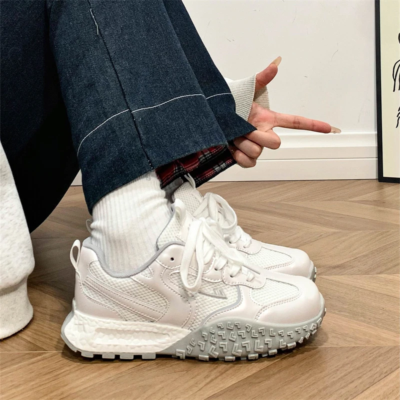 回力复古旅游鞋超火徒步户外登山鞋2025秋季新款运动休闲鞋子女款