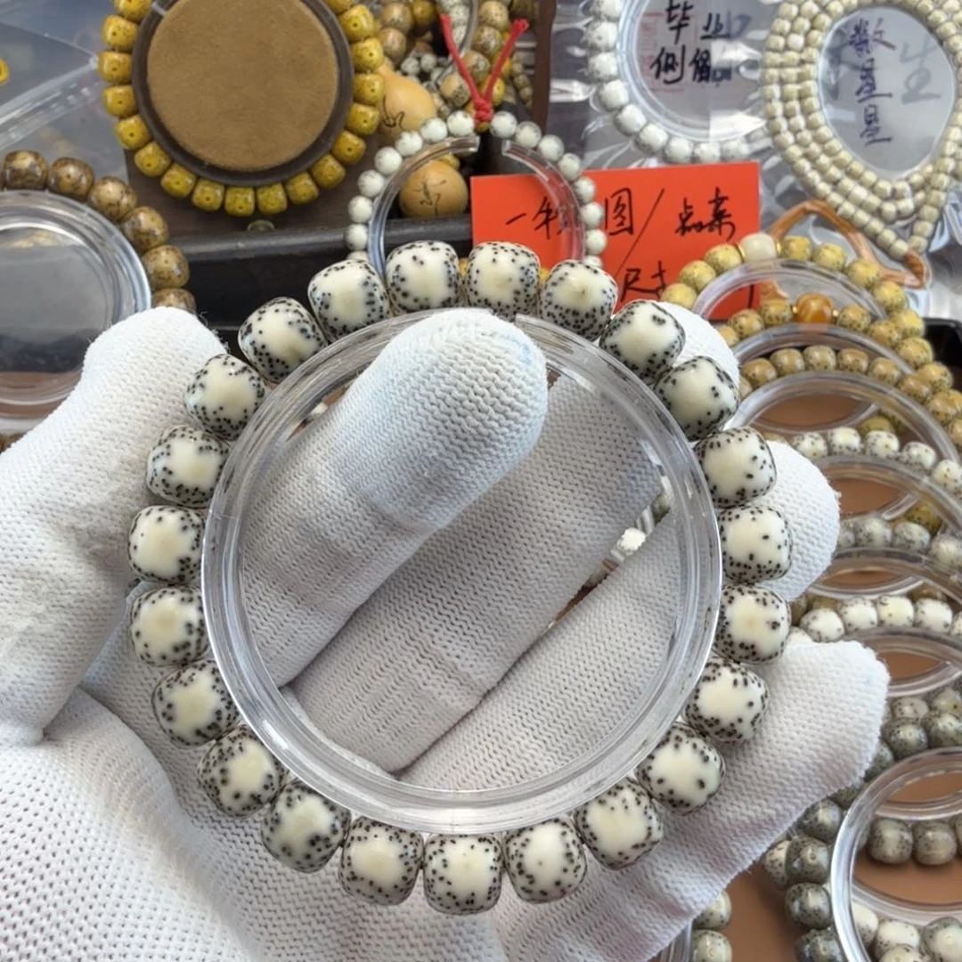 星月菩提手串10侧留白