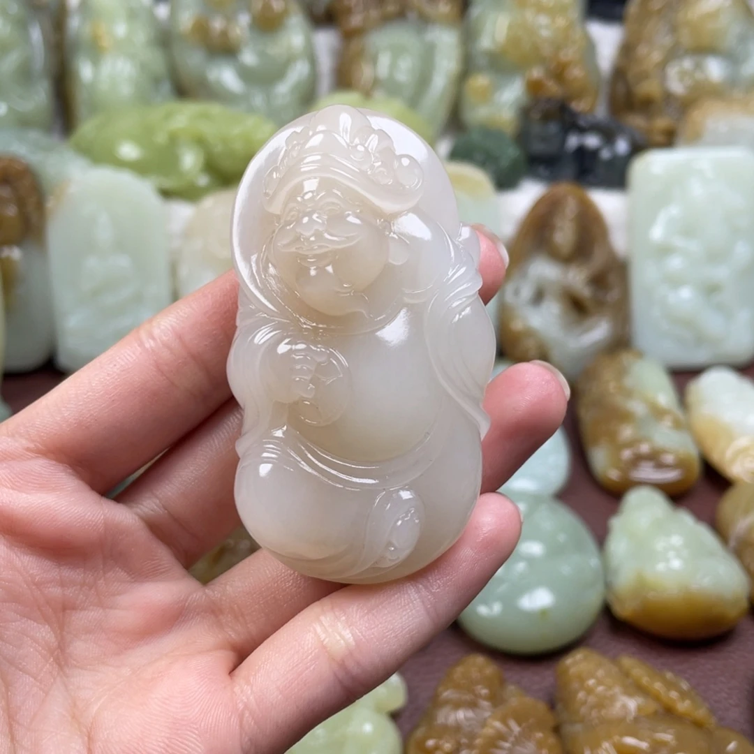 和田玉未镶嵌颈饰