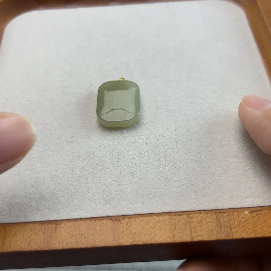 和田玉未镶嵌珠宝半成品