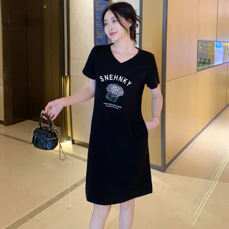 2025夏季新品数码印花休闲裙遮肉显瘦中长款V领连衣裙女#828