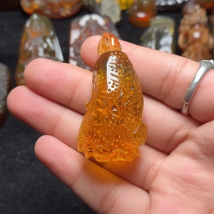 琥珀未镶嵌颈饰132