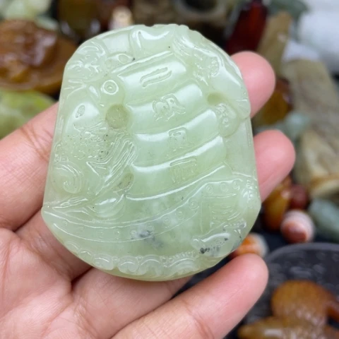 蛇纹石玉未镶嵌颈饰67