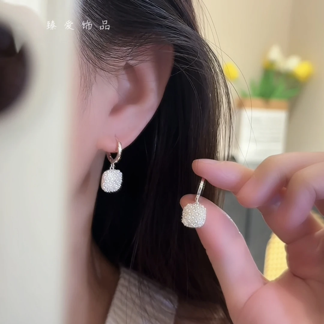 铜合金合成锆石耳饰 小米珠灵动方块耳扣时尚百搭精致耳环