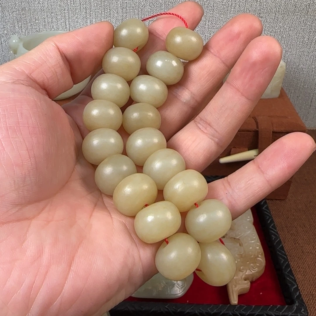 美***活非常精美的脖挂件