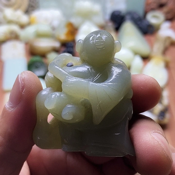 和田玉未镶嵌挂件