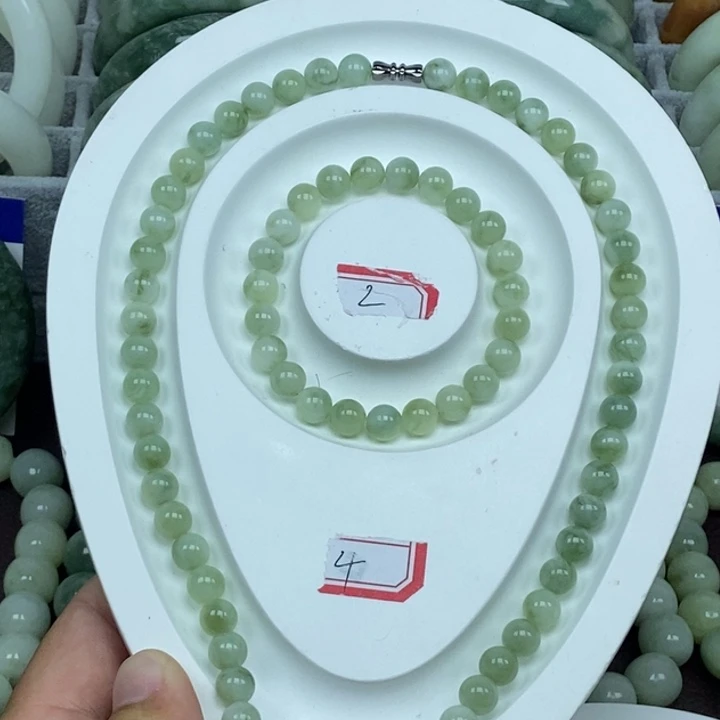 蛇纹石玉未镶嵌手链