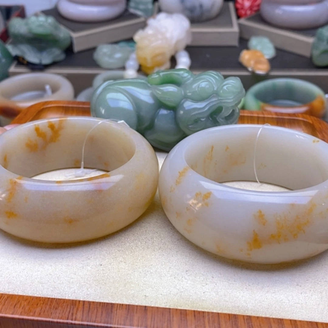 【闪购商品】石英质玉手镯未镶嵌瑞*