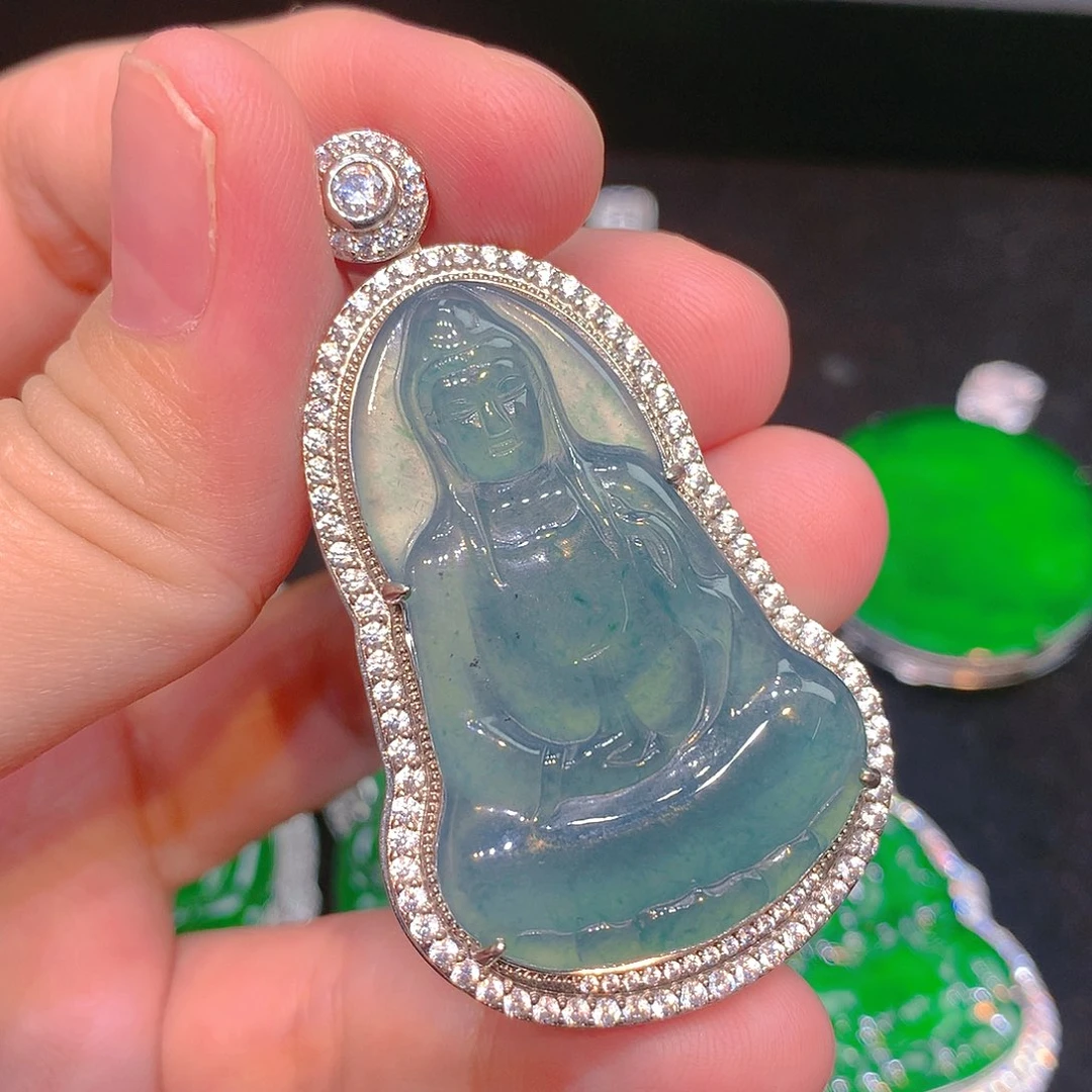 翡翠未镶嵌颈饰翡翠