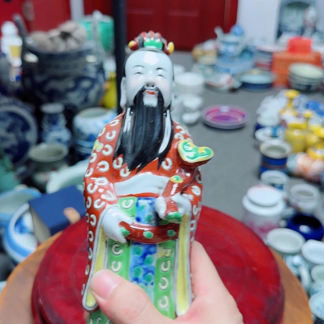 摆件瓷器的工艺技术水平