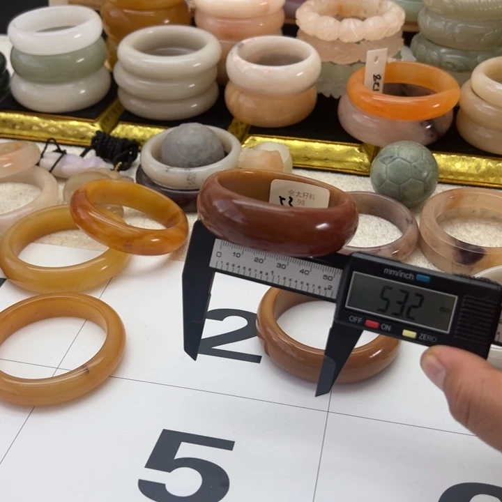 石英岩玉合金手镯