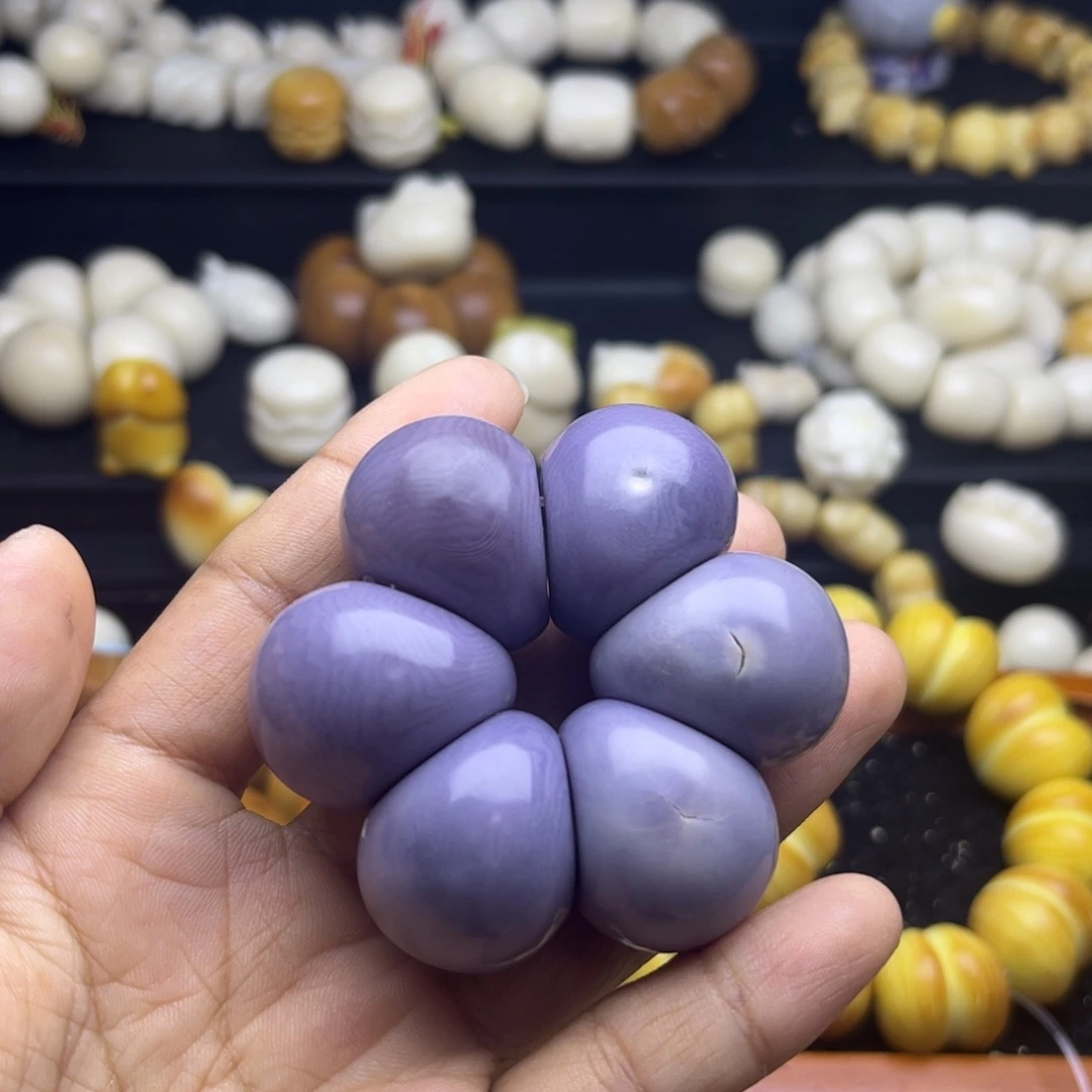 菩提根/象牙果吊坠大瑕