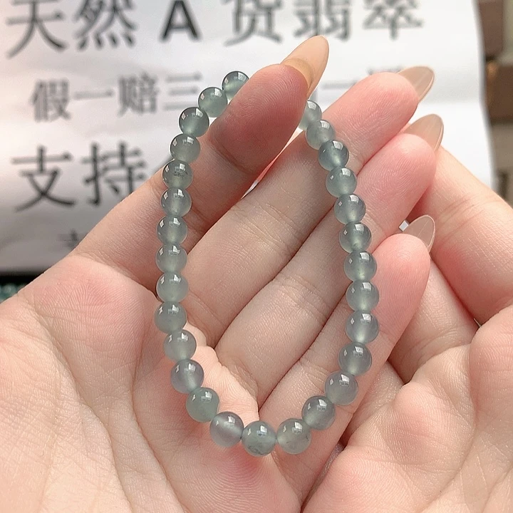 羡***。翡翠戒指未镶嵌555