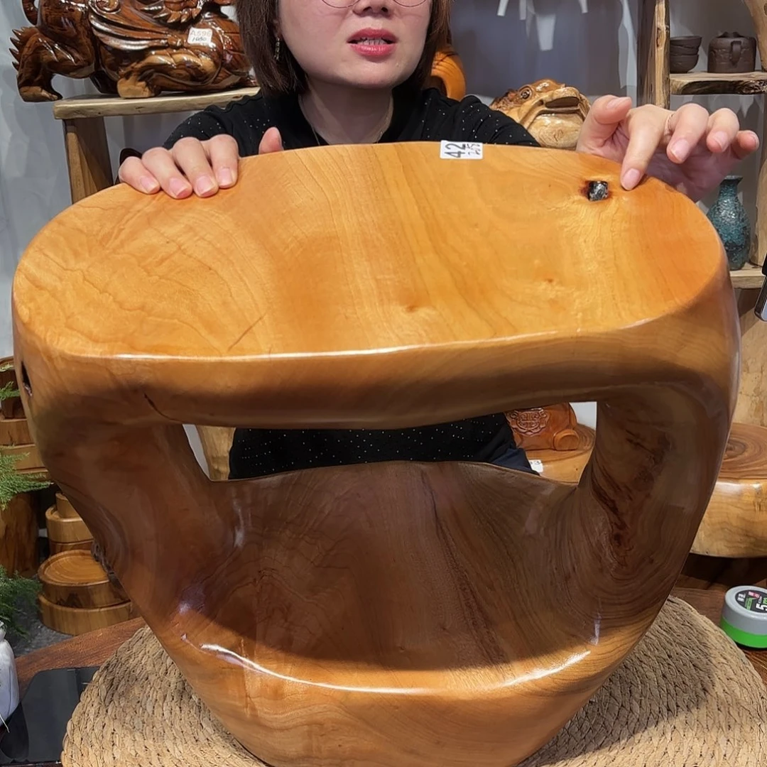 香樟木根雕凳子一物一拍编号420长45宽27高41