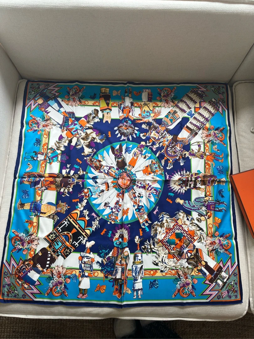 全新未使用 Hermes/爱马仕 卡奇纳神Kachinas方巾90cm-公价5100