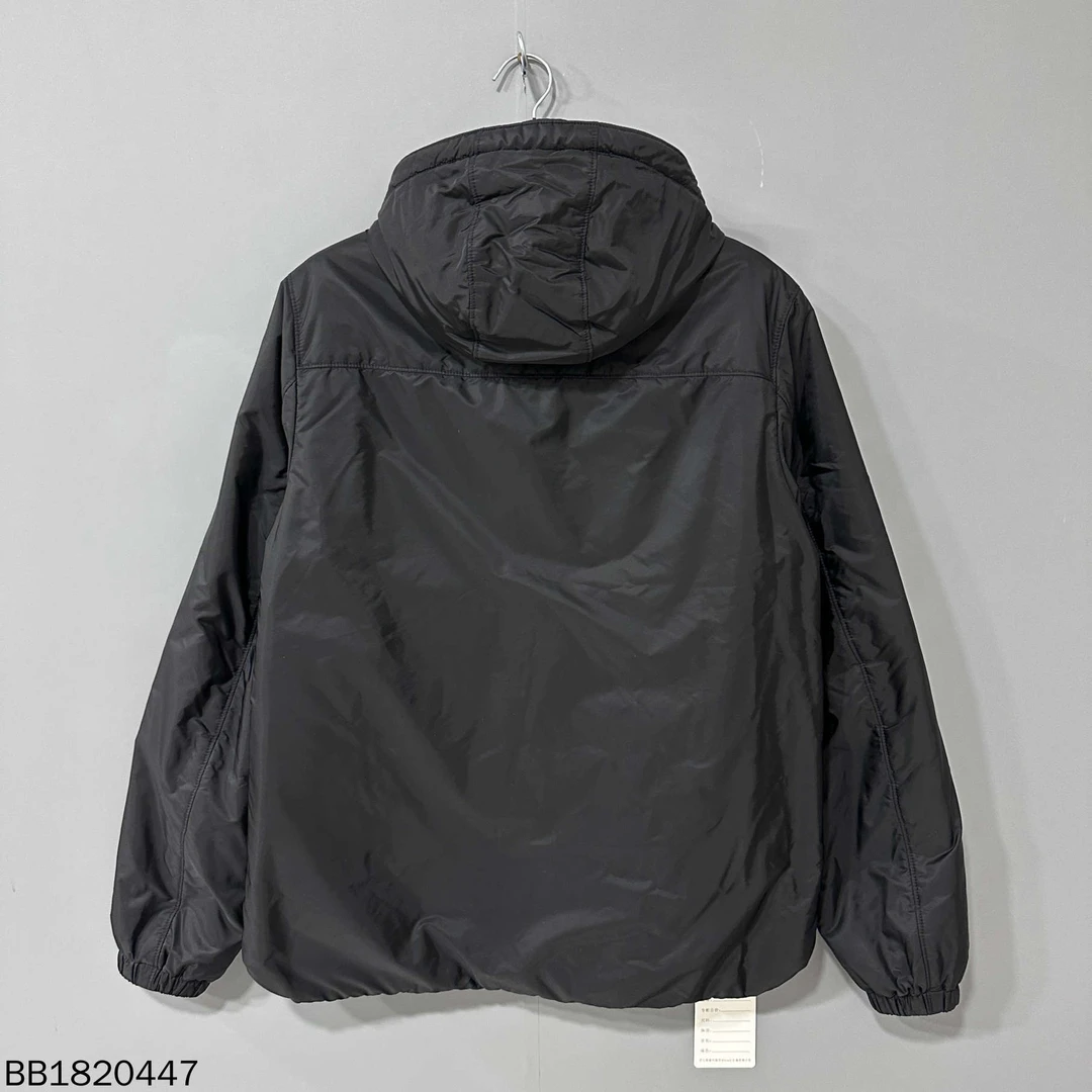 99新 Prada/普拉达 PRADA /普拉达/外套/46码/99新/20447