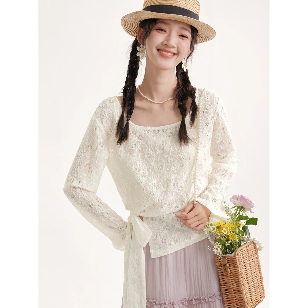 木易易不规则绑带镂空针织衫女秋2025新款透视罩衫防晒喇叭袖上衣