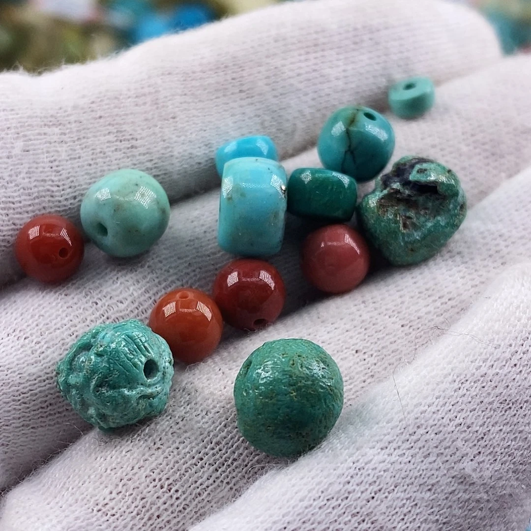 南红玛瑙未镶嵌珠宝奇石