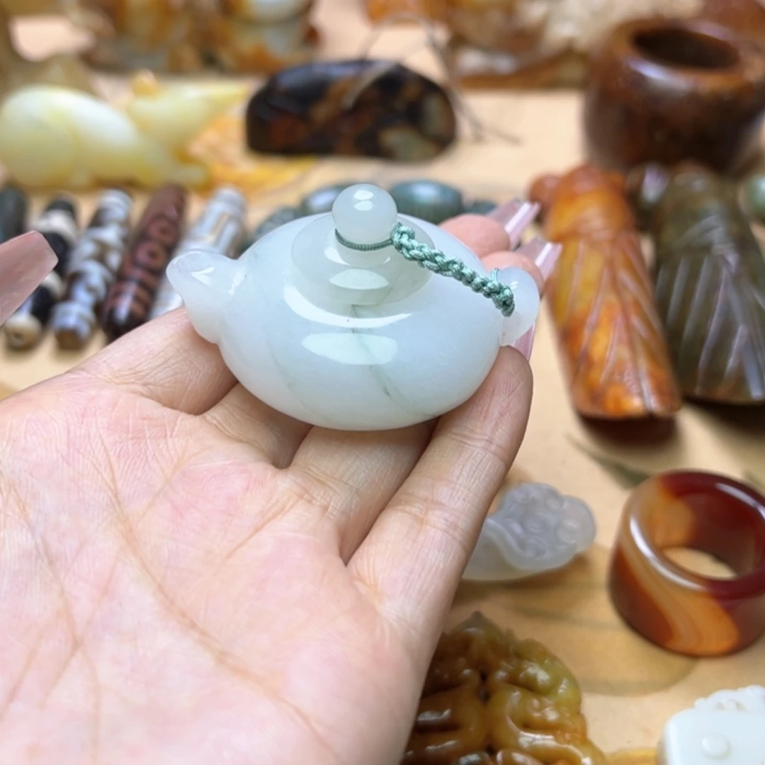 【闪购商品】蛇纹石玉颈饰未镶嵌