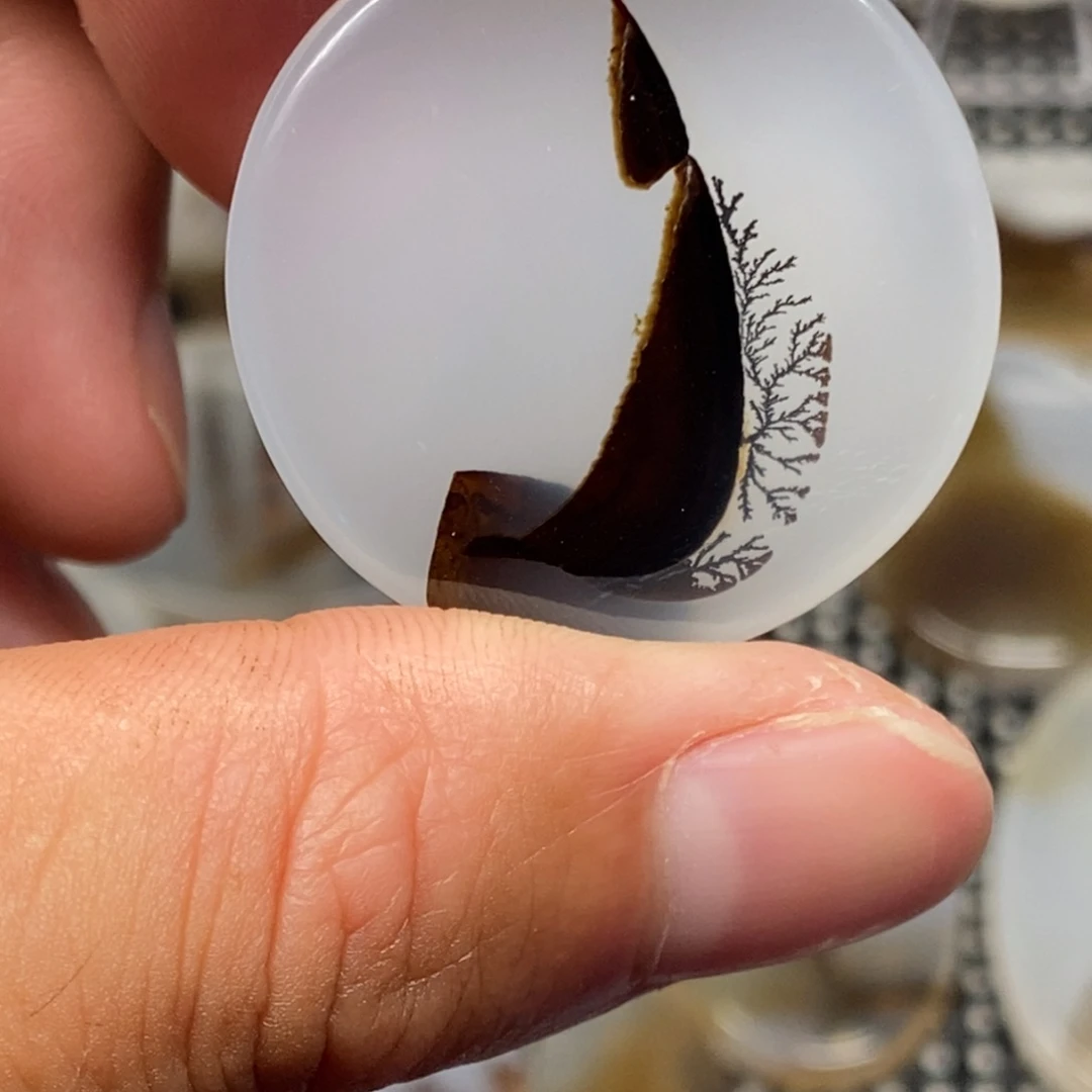 谷***峰玛瑙/玉髓吊坠未镶嵌