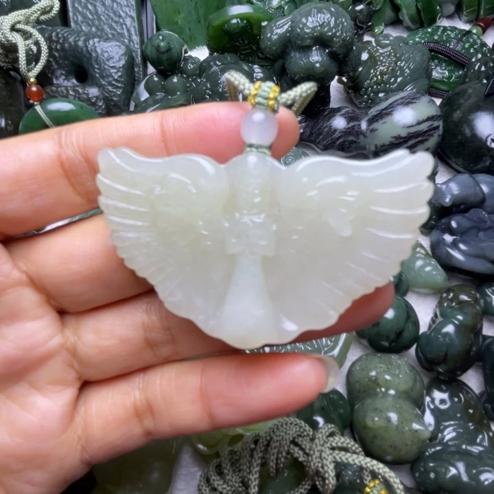 和田玉未镶嵌颈饰