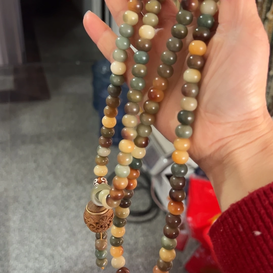 白玉菩提吊坠8×10