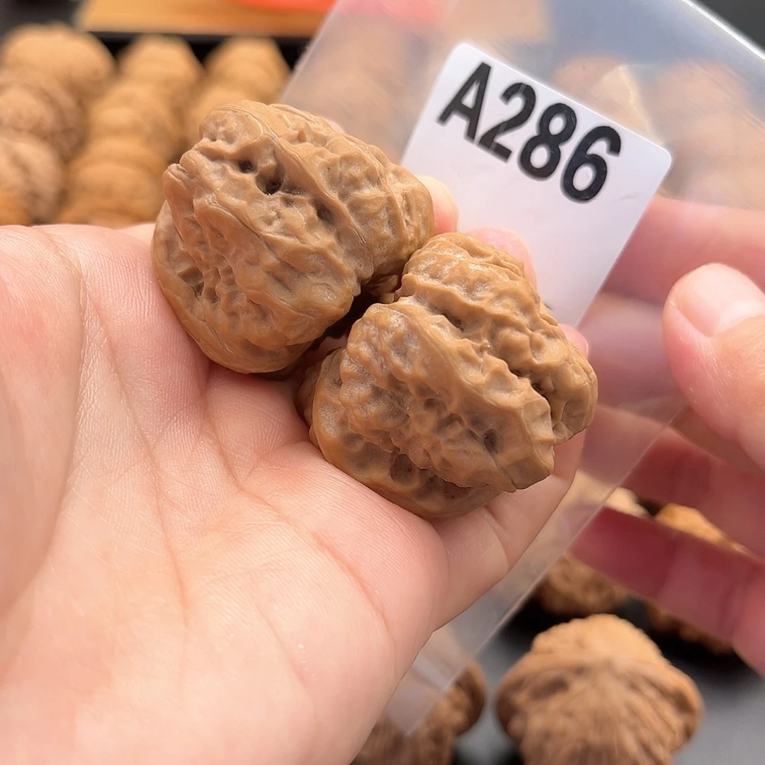 文玩核桃把件蛙蛙精品38度40