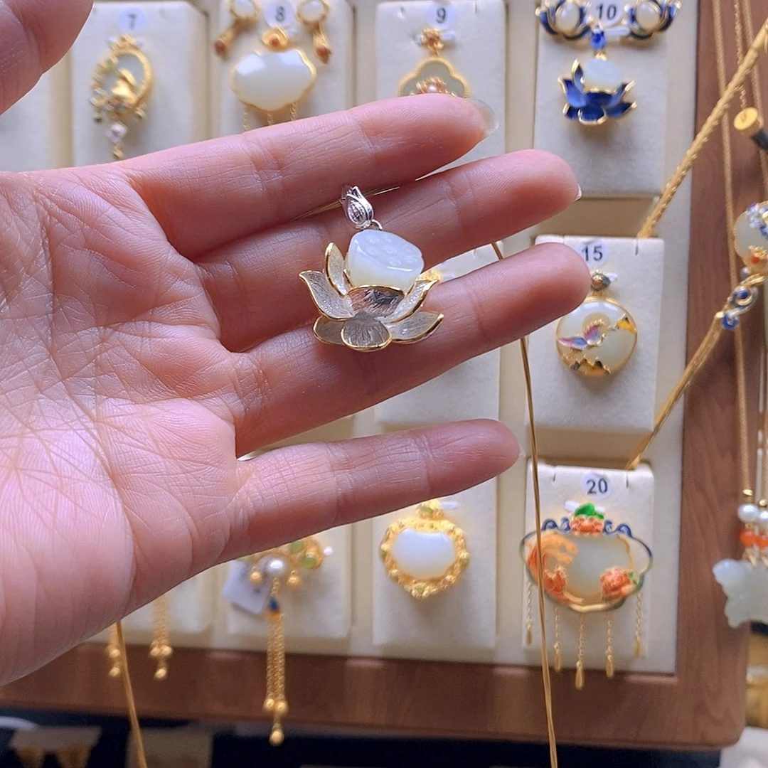 和田玉银S925镶嵌颈饰