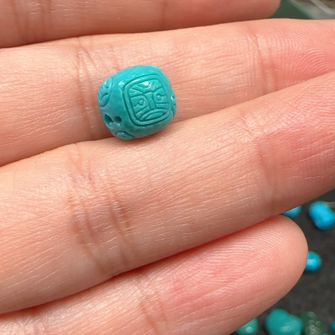 绿松石配饰未镶嵌