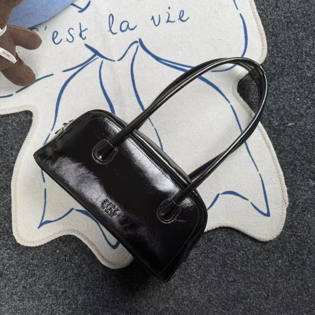 一张同学【长约28宽8高15单位厘米】时尚百搭手提单肩包C3850黑