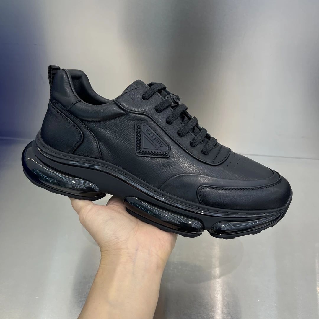 广州真皮轻奢运动鞋2025秋冬新款时尚百搭休闲皮鞋潮流舒适男鞋