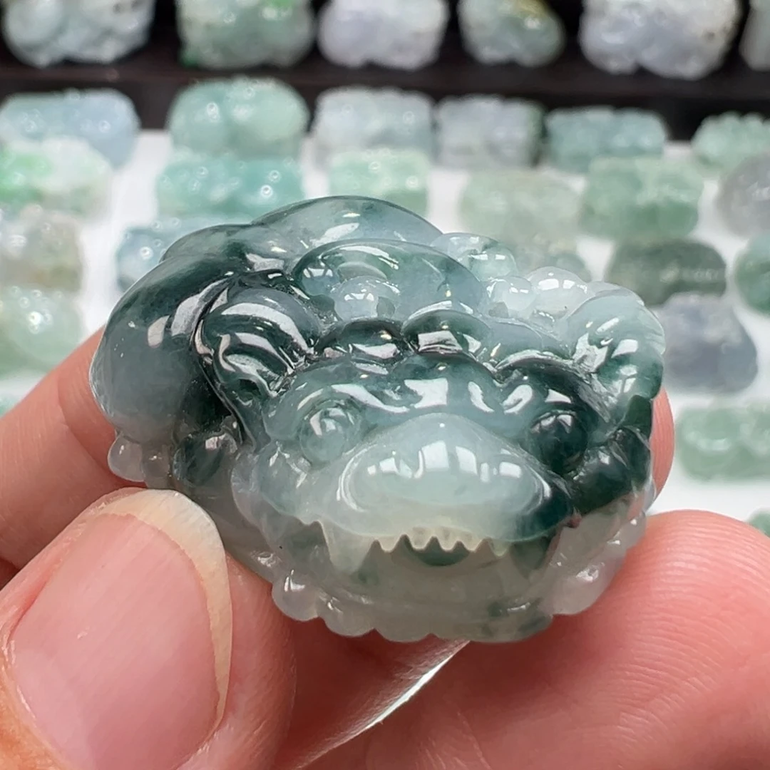 颈饰未镶嵌翡翠貔貅