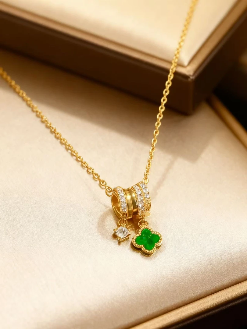 天然缅甸翡翠a货 网红爆款四叶草项链 多样性发一