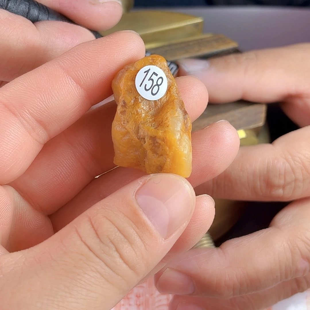 寿山石印石老挝石158号2.6x1.7厘米