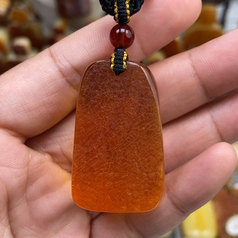 【闪购商品】琥珀颈饰未镶嵌