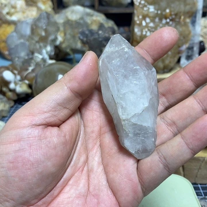 水晶水晶柱未镶嵌