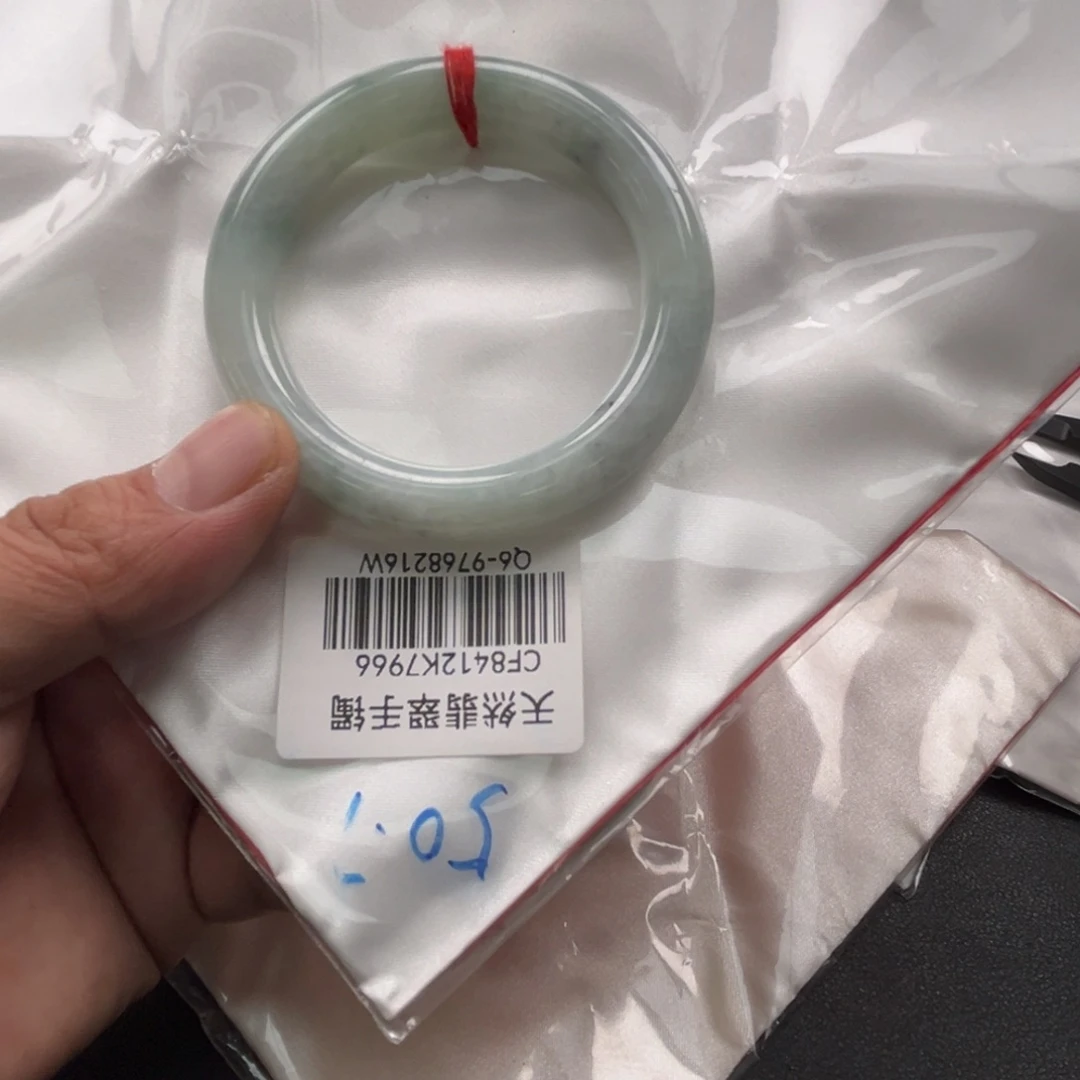 翡翠未镶嵌手镯手镯