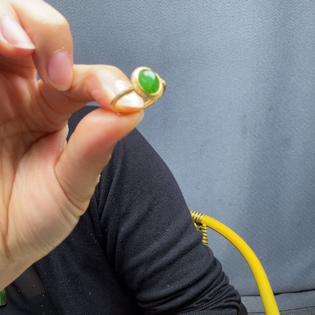 和田玉未镶嵌戒指