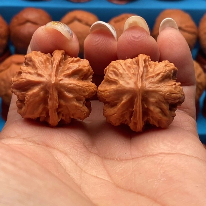 核桃精品文玩核桃手捻玄珠八棱