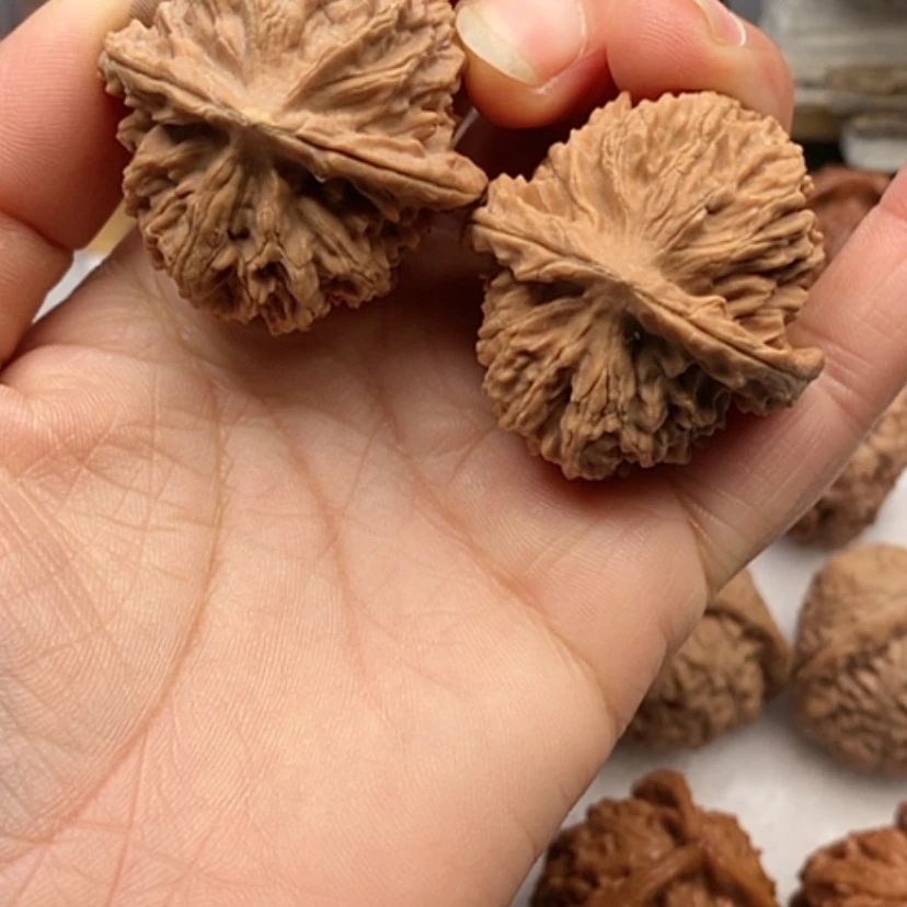 【闪购商品】吊坠文玩核桃水尖满天星