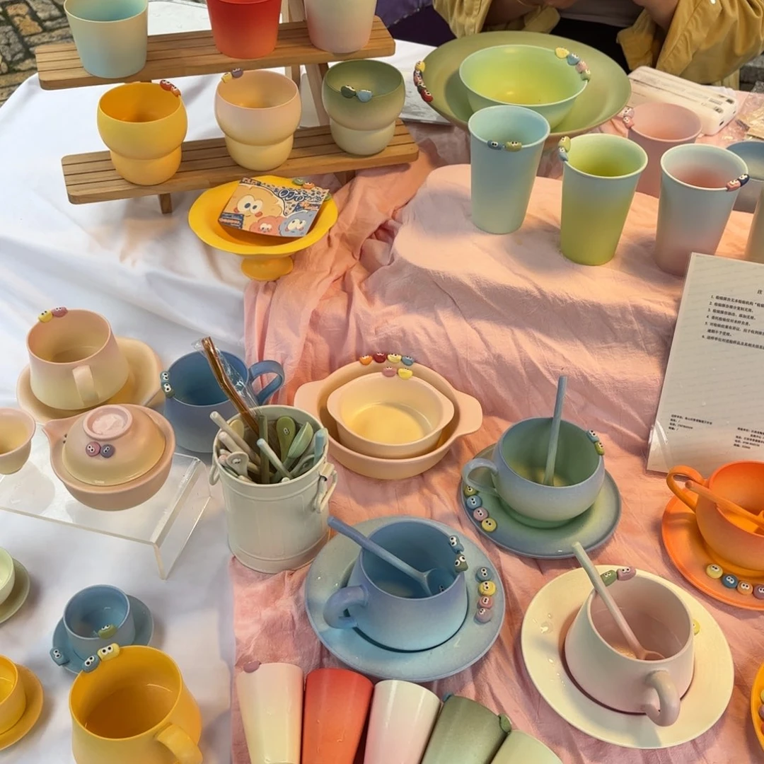 瓷片可爱的鸭鸭鸭鸭