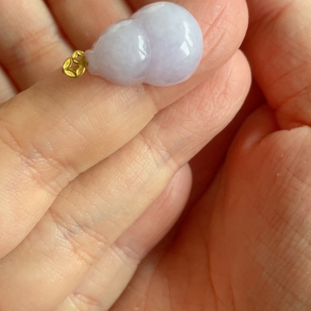 高***万翡翠18K金镶嵌颈饰葫芦
