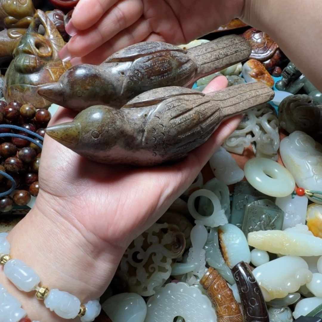 至***你和田玉未镶嵌摆件