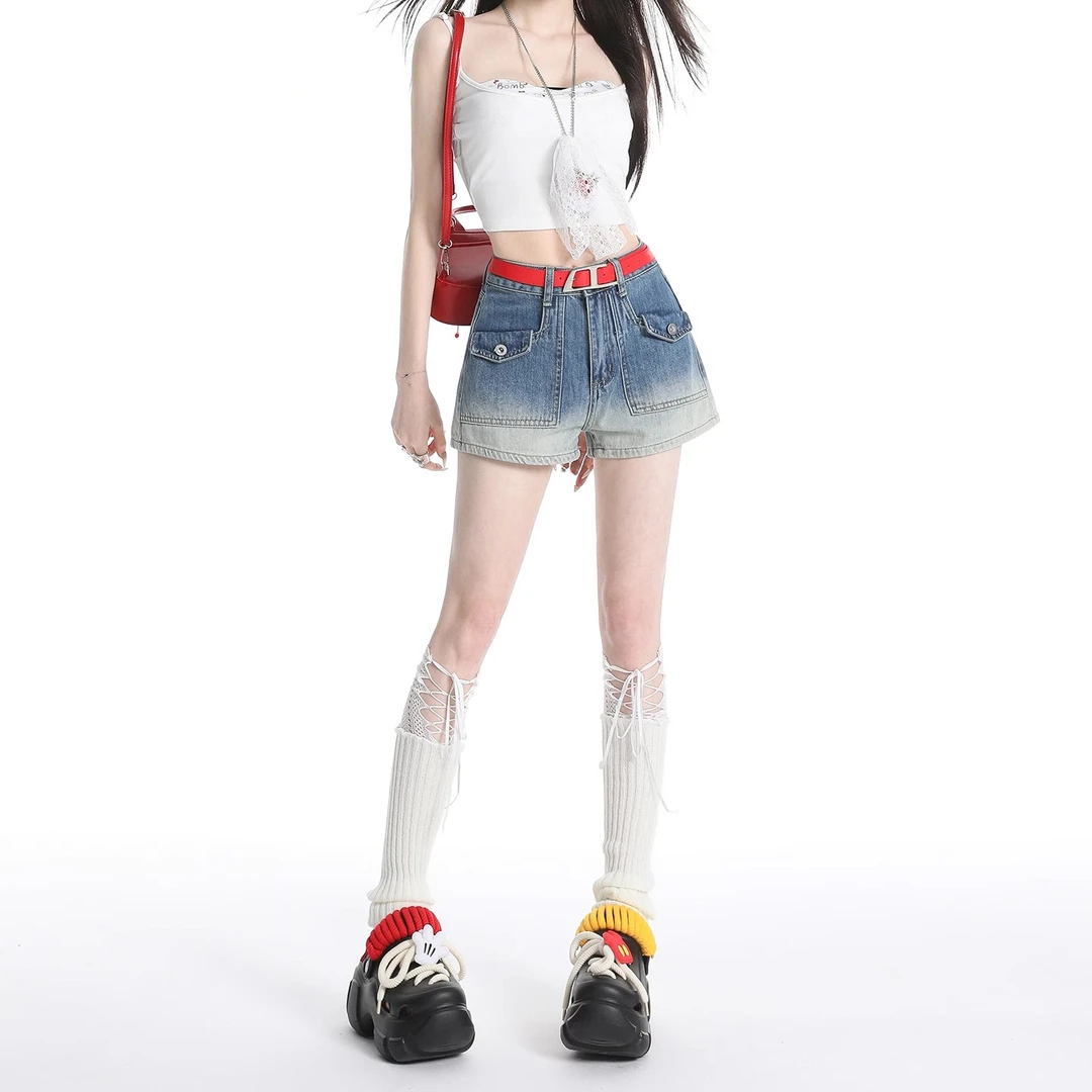 拉夏贝尔蓝色渐变牛仔短裤女秋季洋气设计感辣妹显瘦包臀a字热裤