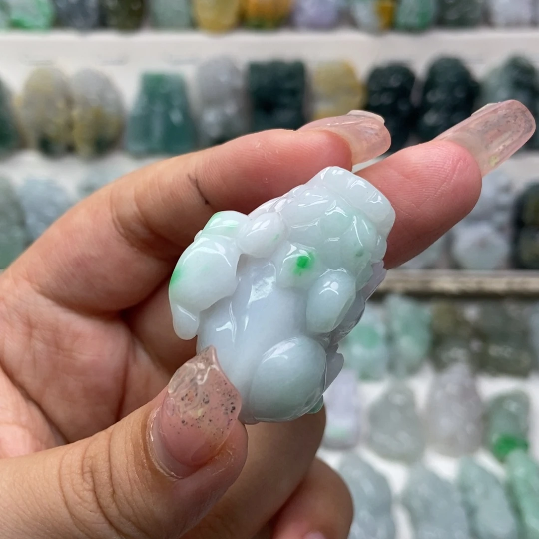 吊坠(赠链)未镶嵌翡翠