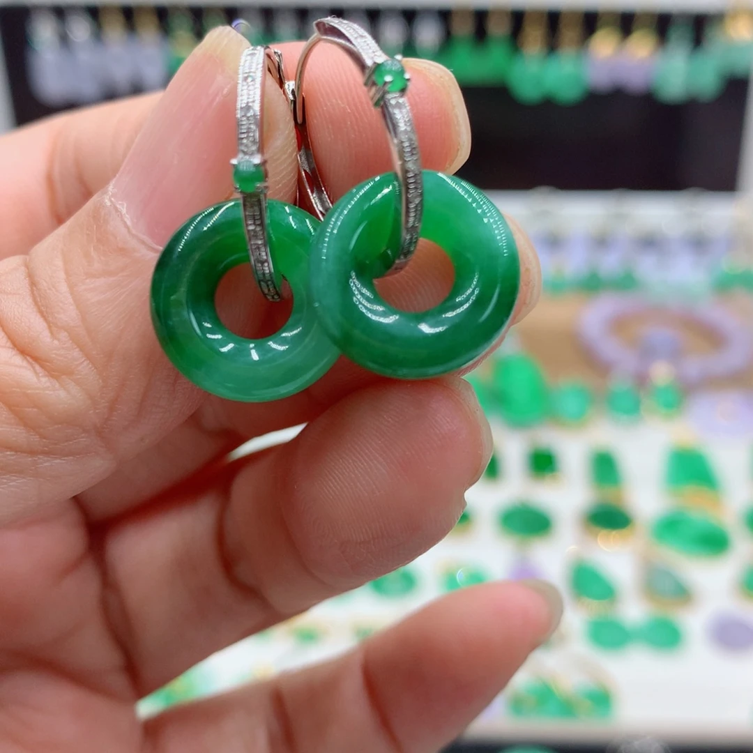 冷***头翡翠18K金镶嵌耳饰