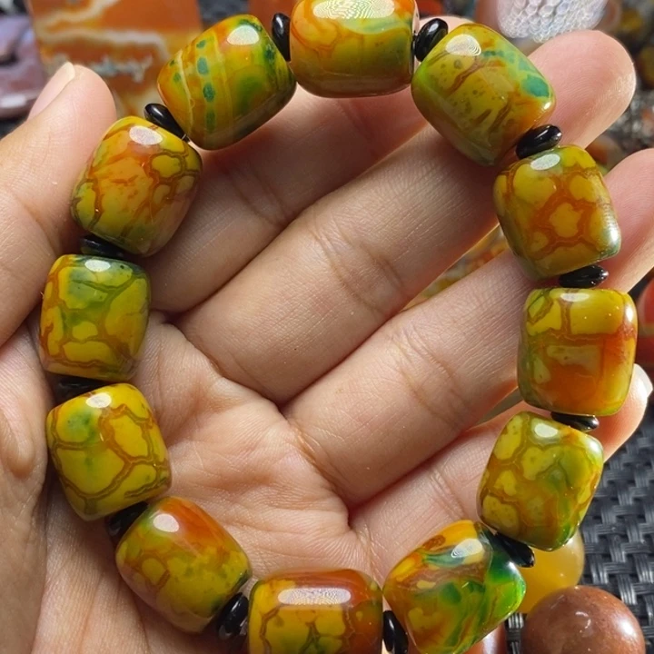 自***意玛瑙/玉髓未镶嵌颈饰