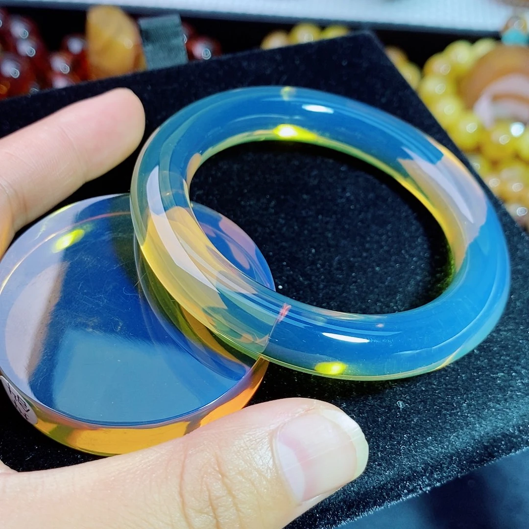 蓝珀未镶嵌手镯天空蓝蓝珀福镯古典时尚