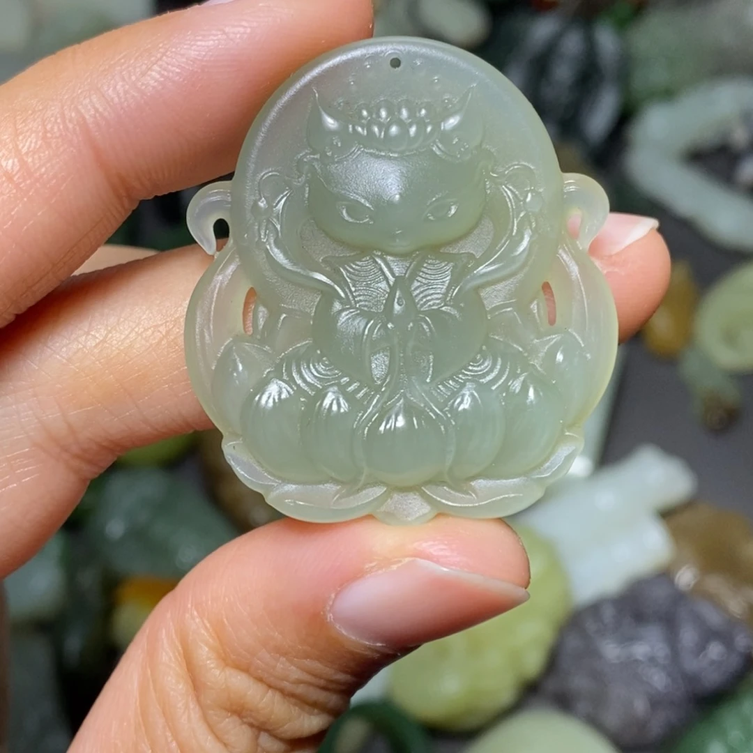 颈饰未镶嵌和田玉